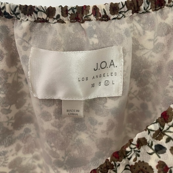 Anthro JOA Floral Disty Print Off the Shoulder Blouse Size M - Picture 2 of 7